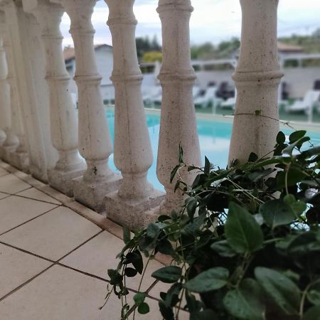 הוילה Miglionico Agriturismo Al Passaggio Di Pirro מראה חיצוני תמונה