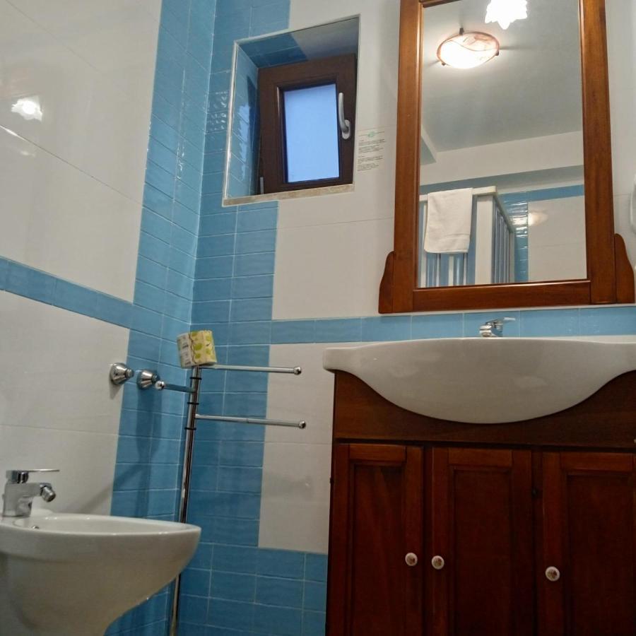 הוילה Miglionico Agriturismo Al Passaggio Di Pirro מראה חיצוני תמונה