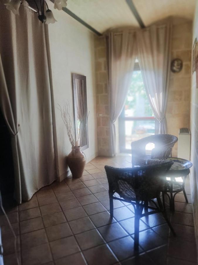 הוילה Miglionico Agriturismo Al Passaggio Di Pirro מראה חיצוני תמונה